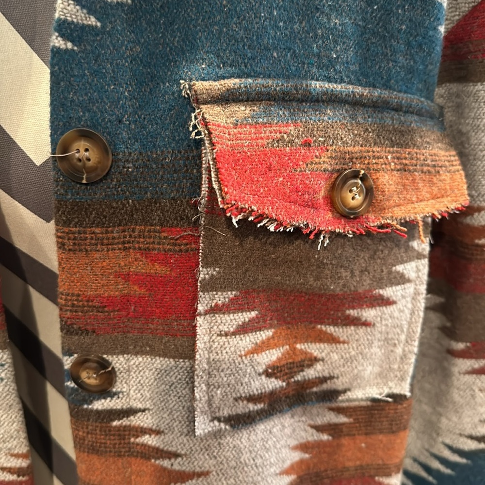 💥NEW ARRIVALS💥 Long Pattern Shacket - Picture 6 of 9